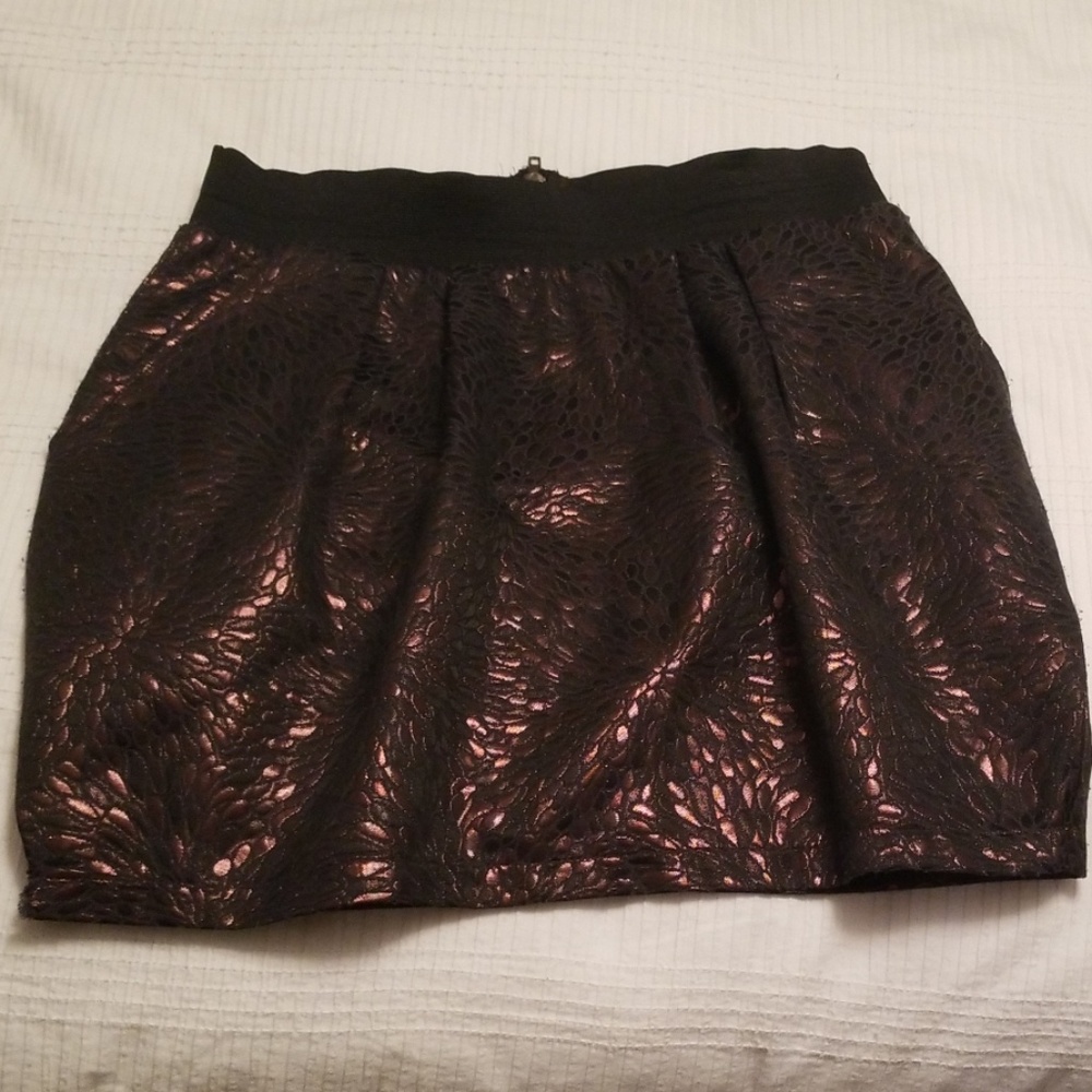 Size L Charlotte Russe metallic bubble skirt
